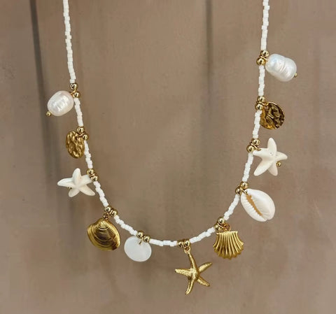 Summer white necklace